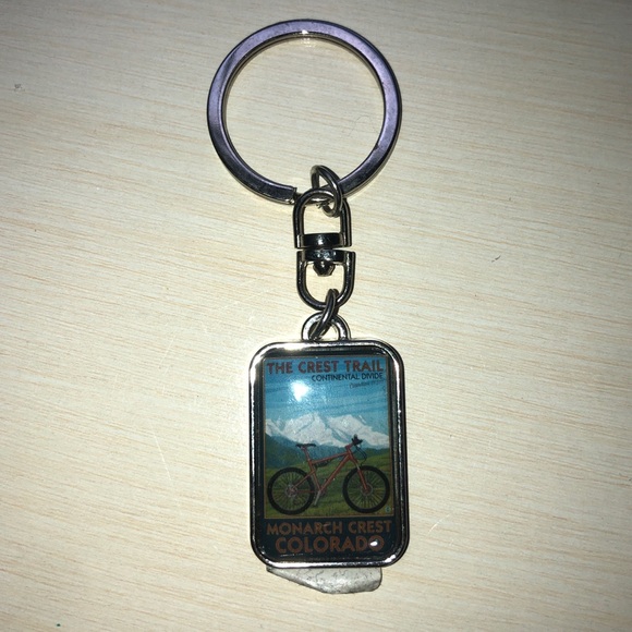 NWT Monarch Crest Colorado Keychain - Picture 1 of 3